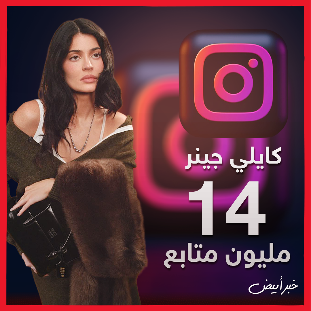 ٦
