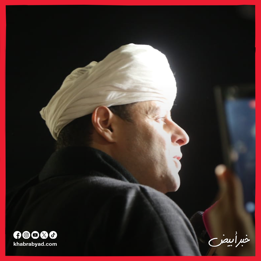 ١٣