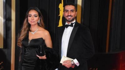 مفاجأة.. الشرنوبي يعلن انفصاله عن سارة الطباخ ويرتبط بفنانة أخرى