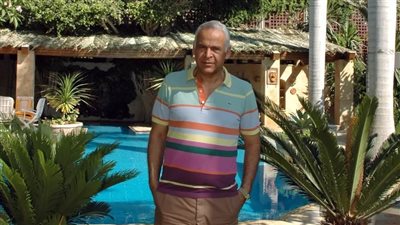 بسبب جمصة والملابس الداخلية.. ثورة «تويتر» ضد فرج عامر