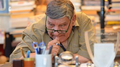 خاص بالفيديو  لـ «خبر أبيض» ..  قنابل مفيد فوزي