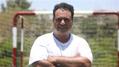 بالفيديو: مراد مكرم يكشف سبب فشله في الغناء