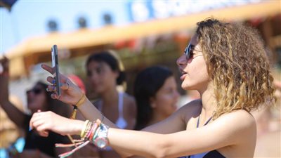 بالصور: top secret .. تقاليع حفلات شباب «دهب »