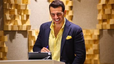 سألنا رامي رضوان: «earpiece» ولا «auto Q»؟ .. اعرف الإجابة