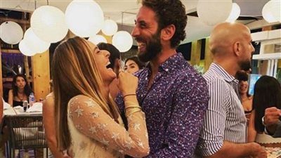 خاص .. صديق أمينة خليل يحسم الجدل : أنا متزوج وعندي بنت وحياتي مع مراتي فلة