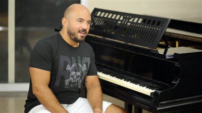 انفراد بالفيديو : لأول مرة العسيلي يحكي عن أزمة «معاك واسطة»