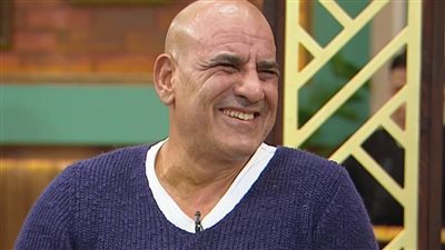 حقوق الإنسان تكرم محمد لطفي والسبب «بركة»