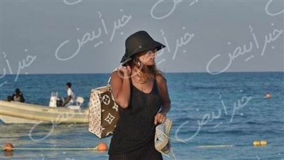 زينة لـ «خبر أبيض» : وعد دي أخر مرة