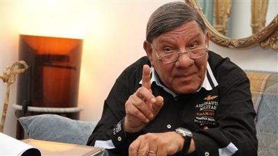 إقرأ ماذا قال مفيد فوزي عندما سألناه : هل من الممكن أن تتزوج بعد أمال العمدة؟