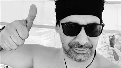 كريم عبد العزيز من الساحل الشمالي إلي اليونان