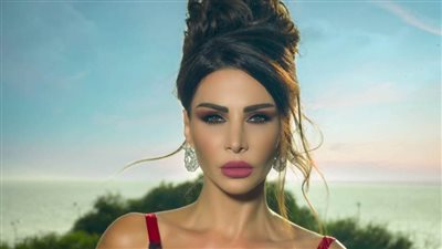 عندما يقتلك الفراغ .. فزورة نيللي مقدسي علي الإنستجرام!