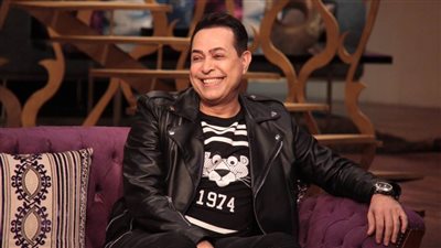 عاجل : حكيم ينفي تعرضه لحادث السيارة لكي يطمئن جمهوره