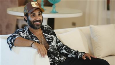 بالفيديو : بعد فوز الزمالك بالكأس .. من هو اللاعب الذي يتمناه أحمد فهمي في الأهلي؟