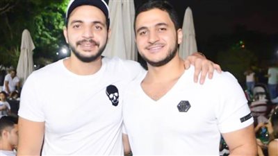 كريم السبكى وشقيقه خالد يطلبا تحليل مخدرات قبل العرض على النيابة