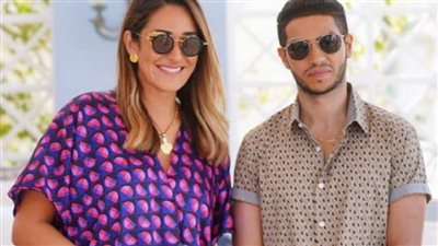 أمينة خليل تتقمص دور المذيعة لمدة 30 دقيقة وتحاور مينا مسعود