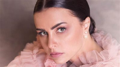 نور اللبنانية عن أزمة «الأوضة الضلمة الصغيرة» : دي ضلمت ع الأخر