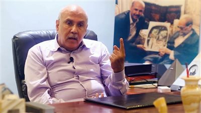 بالفيديو : من هو الشاعر الذي أثر في حياة جمال بخيت؟