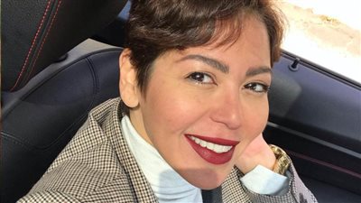 لقاء الخميسي تكشف لـ«خبر أبيض» تفاصيل أول حفلة وأول كليب