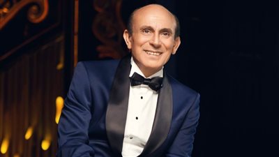 محمد صبحي يستقر على إسم مسرحيته الجديدة