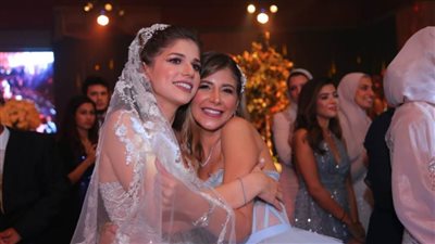 بالصور .. ليلة مريم قورة بتوقيع عمرو دياب 