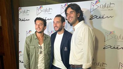 هنا شيحا ولارا إسكندر وعمرو منسي فرقعوا «طيارة»