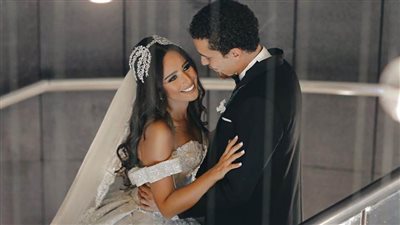 بحضور إيهاب توفيق وشيري عادل .. شريف ومنة يحتفلان بزواجهما