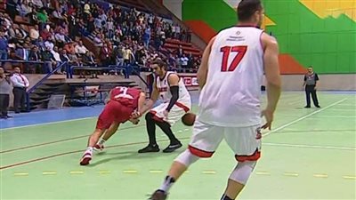 امسك حرامي .. فيديو مسرب من خناقة «كوبري» الصالة المغطاة