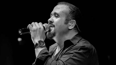 هشام عباس يبدأ غدا تصوير «الفترة اللى فاتت» فى التجمع الخامس