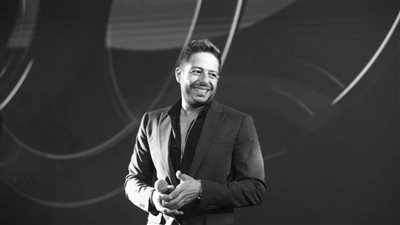 بالصور .. oppo العالمية تنصب حماقي سفيرا لها