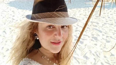 رانيا محمود ياسين لـ خبر أبيض :  أتمني تجسيد شخصية السيدة نفيسة