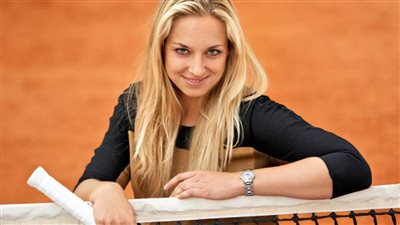 سابين ليزيكي .. «ربع رصاصة» تتجول في ملاعب التنس