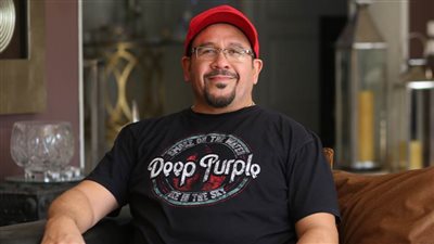 بالفيديو .. هشام عباس : رفضت «صعيدي في الجامعة الأمريكية» ومدحت شلبي قالي ماتمثلش