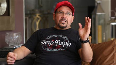 بالفيديو .. هشام عباس : 25 يناير و 30 يونيو وتربية العيال سبب تأخر ألبومي 10 سنوات