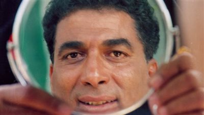 شقيق هيثم زكي : سنسلم مقتنيات أحمد زكي لعمل متحف يليق بإسمه 