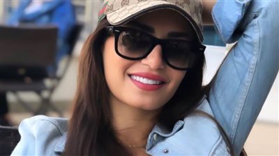 أزمة «ماكو» .. منة فضالي : المخرج باعني والمخرج : اعتذار منة لم يسبب لي أزمة