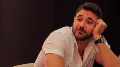 أحمد عز يجري البروفة النهائية لـ «علاء الدين» اليوم علي مسرح مدينة الإنتاج الإعلامي