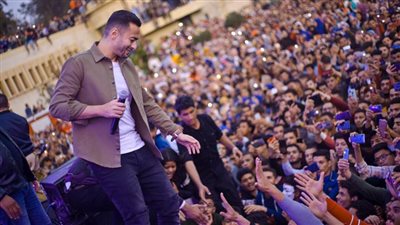 حماده هلال في جامعة المنصورة : إنتوا الأصل وإحنا الصورة 