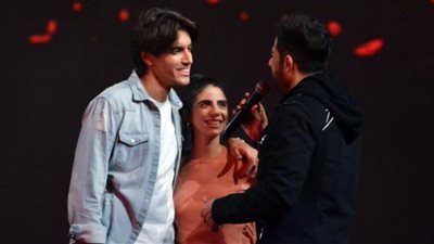 حماقي يطلق كليب «راسمك في خيالي» بعد حفل «كايرو فستيفال» 