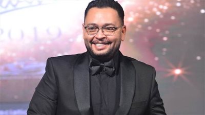 أحمد رزق في النوبة غدا لتصوير «بخط الإيد»