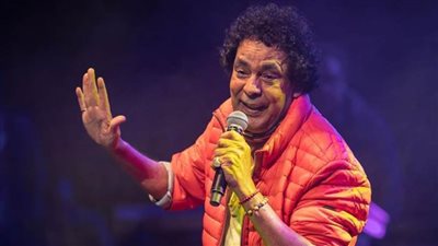 محمد منير لـ خبر أبيض : أمنيتي في 2020 إن كل واحد يخليه في حاله