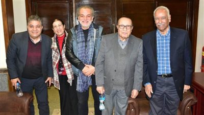 بالصور .. نجوم الفن يحتفلون  بعرض أول فيلم قصير لـ أشرف فايق 