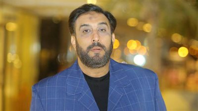 نوستالجيا .. حسام حسني مذيعاً على «اليوتيوب» 