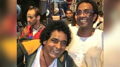 محمود أبا اليزيد .. قصة الرجل الذي أبكى محمد منير 