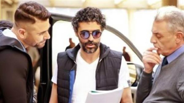 أحمد علاء مع عز وحميدة