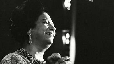 في ذكرى وفاتها .. الموسيقار فاروق سلامة يكشف كواليس الأغنية التي رحلت كوكب الشرق قبل غنائها