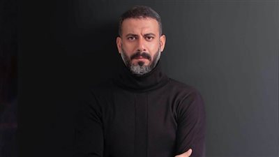 محمد فراج : أظهر بـ لوك جديد في رمضان .. وعرض «الصندوق الأسود» في الصيف