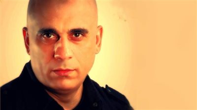 ملحن «أخاصمك آه» يعود للساحة بأغانى فرنسية ومشروع جديد لاكتشاف المواهب 