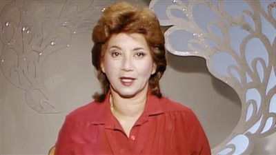 زمن التلفزيون الجميل .. هند أبو السعود صاحبة «جولة الكاميرا» التي بدأت براتب 14 جنيهاً 