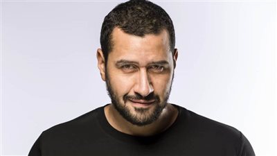 علي الطيب : أجسد شخصية طبيب نفسي في «الحارث» ورفضت مسلسلات رمضان بسبب المرض