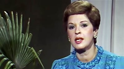 زمن التلفزيون الجميل .. ملك إسماعيل مذيعة بقرار وزير الإعلام وتهديدات أنهت مشوارها في ماسبيرو